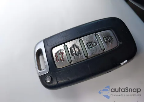 2011 Hyundai Genesis 2.0T Premium z USA, uszkodzony, nr VIN KMHHT6KD5BU058769